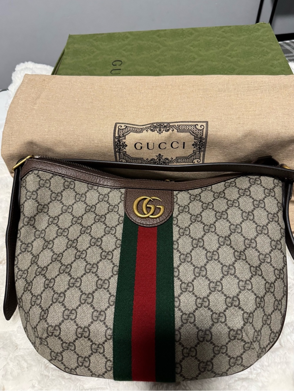 Gucci Beige GG Supreme Shoulder Bag with Green and Red Web